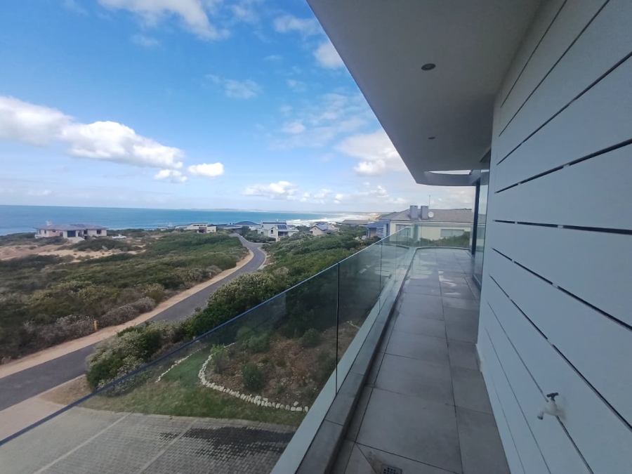 To Let 3 Bedroom Property for Rent in Dana Bay Western Cape